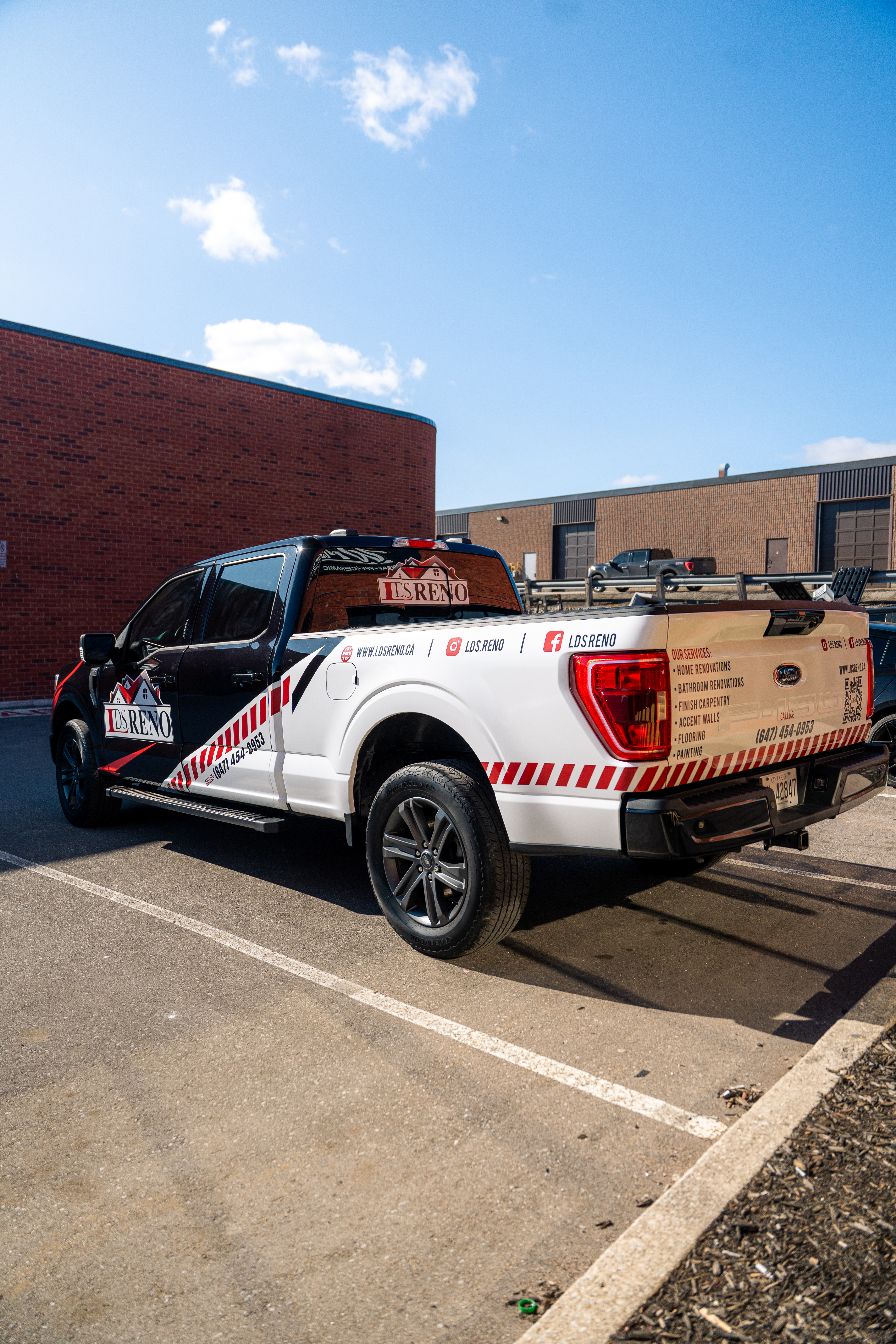 Renovation truck wrap Florida